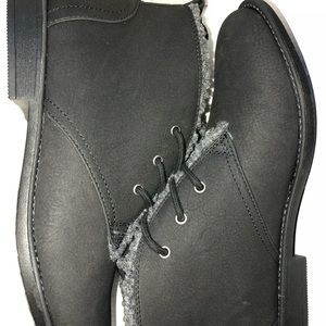 NEW NEVER WORN SUEDE BLACK